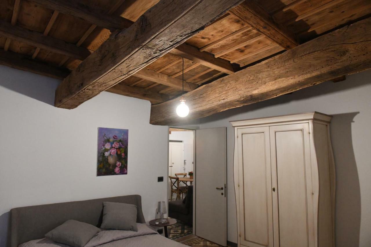 La Casa Di Eva Apartment Cuneo Bagian luar foto
