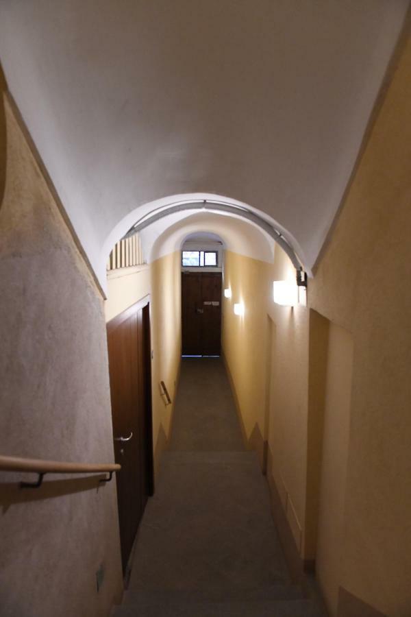 La Casa Di Eva Apartment Cuneo Bagian luar foto